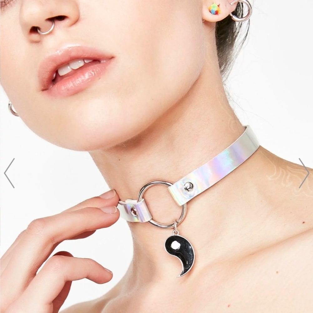 Yin Yang Duality Choker Set from Dolls Kill